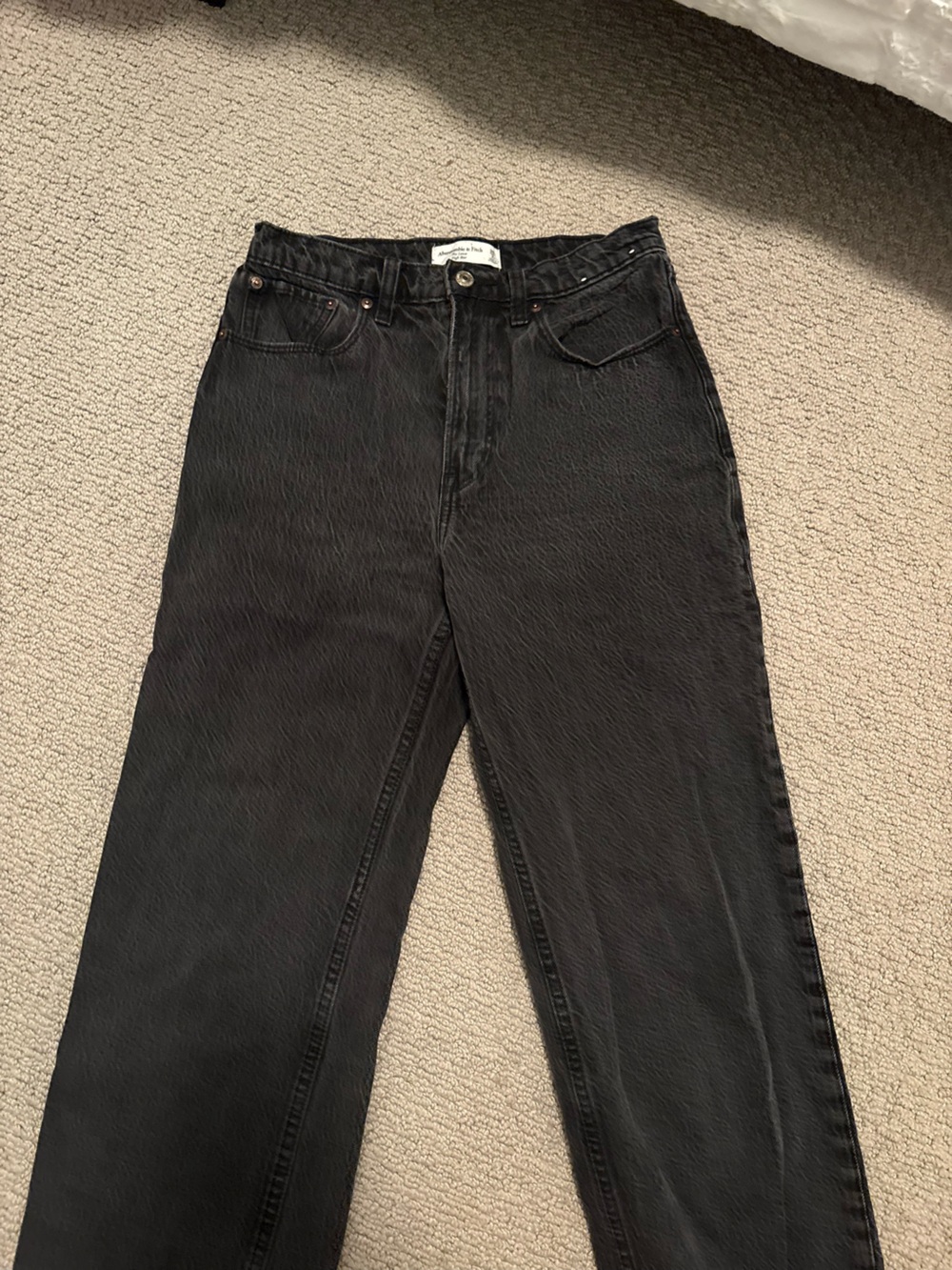 Abercrombie & Fitch Black High-Rise Straight Jeans